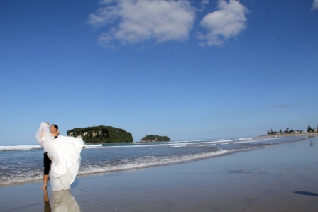 Whangamata wedding photographer